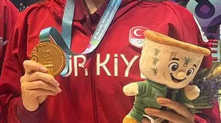 MCBÜ’lü Sporcu Nehir Toker’den büyük başarı