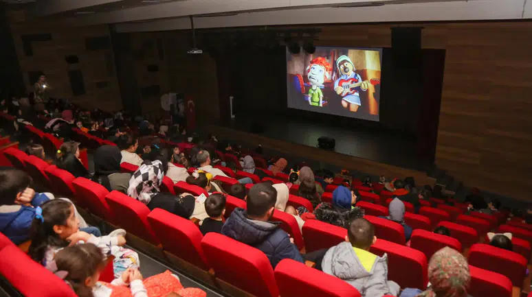 Sinemaseverlere bayram müjdesi: 23-26 Nisan’da sinema keyfi 120 TL