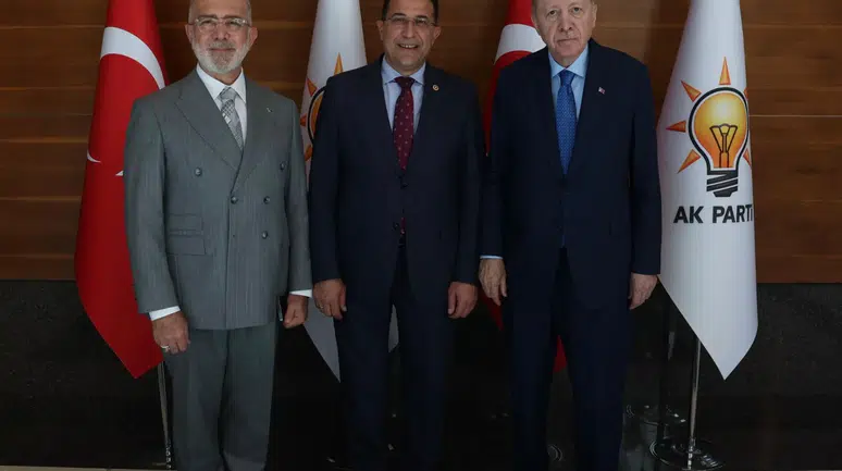 Yenişehirlioğlu ve Turgut Cumhurbaşkanı Erdoğan ile buluştu