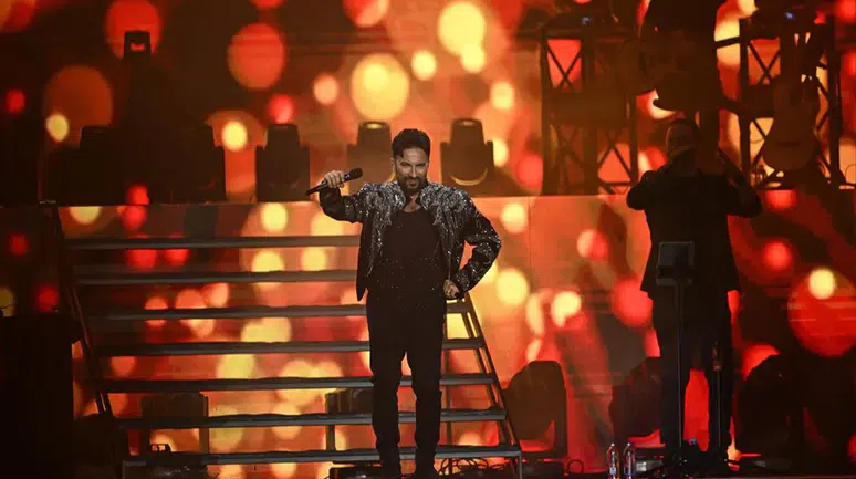 Tarkan Ankara'da rüzgar estirdi