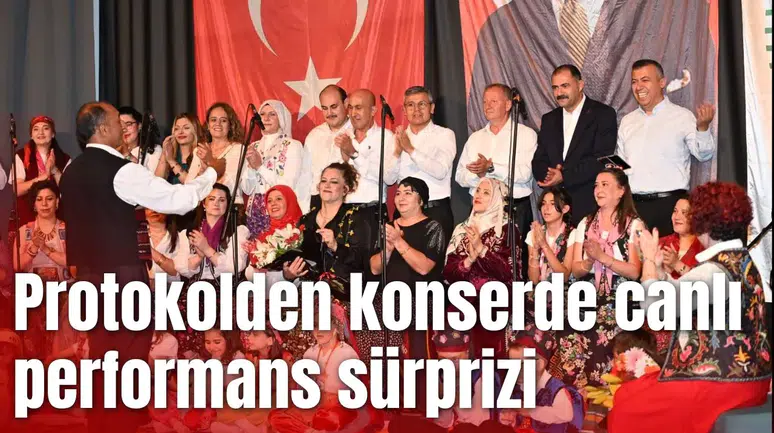 Protokolden konserde canlı performans sürprizi
