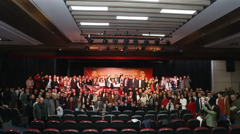 CHP MANİSA ÖRGÜTÜ BAYRAMLAŞTI