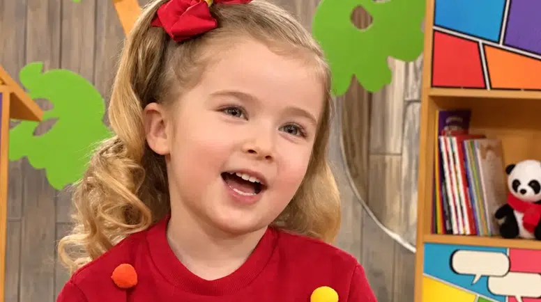 “Kutu Bebek” Ebrar Demirbilek yıllar sonra ortaya çıktı! Yeni proje müjdesi