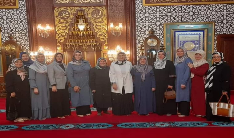 Manisalı hanımlar Saruhanbey Camii’nde Mevlid-i Nebi programında buluştu