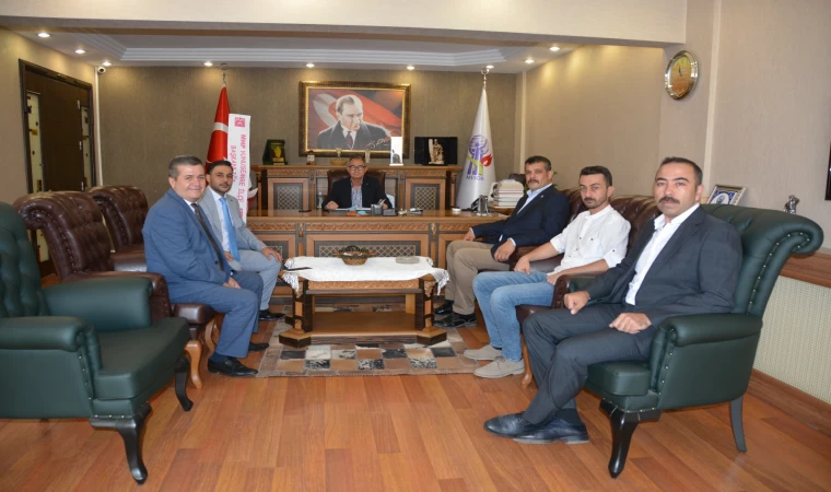 MHP Yunusemre’den MESOB Başkanı Geriter’e Ahilik ziyareti 