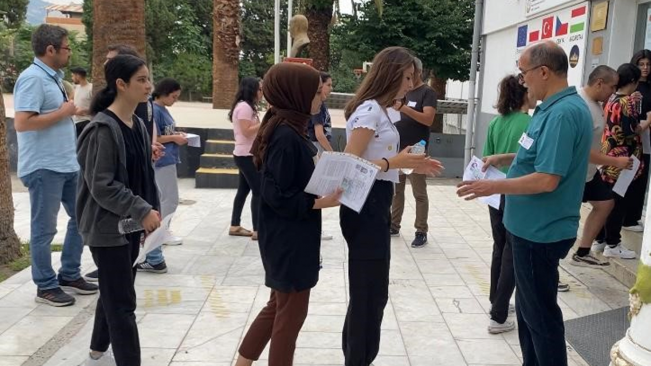 Alaşehir’de ilk kez üniversite sınavı yapıldı