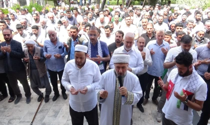 Kudüs'te öldürülen Şanlıurfalı imam için gıyabi cenaze namazı kılındı