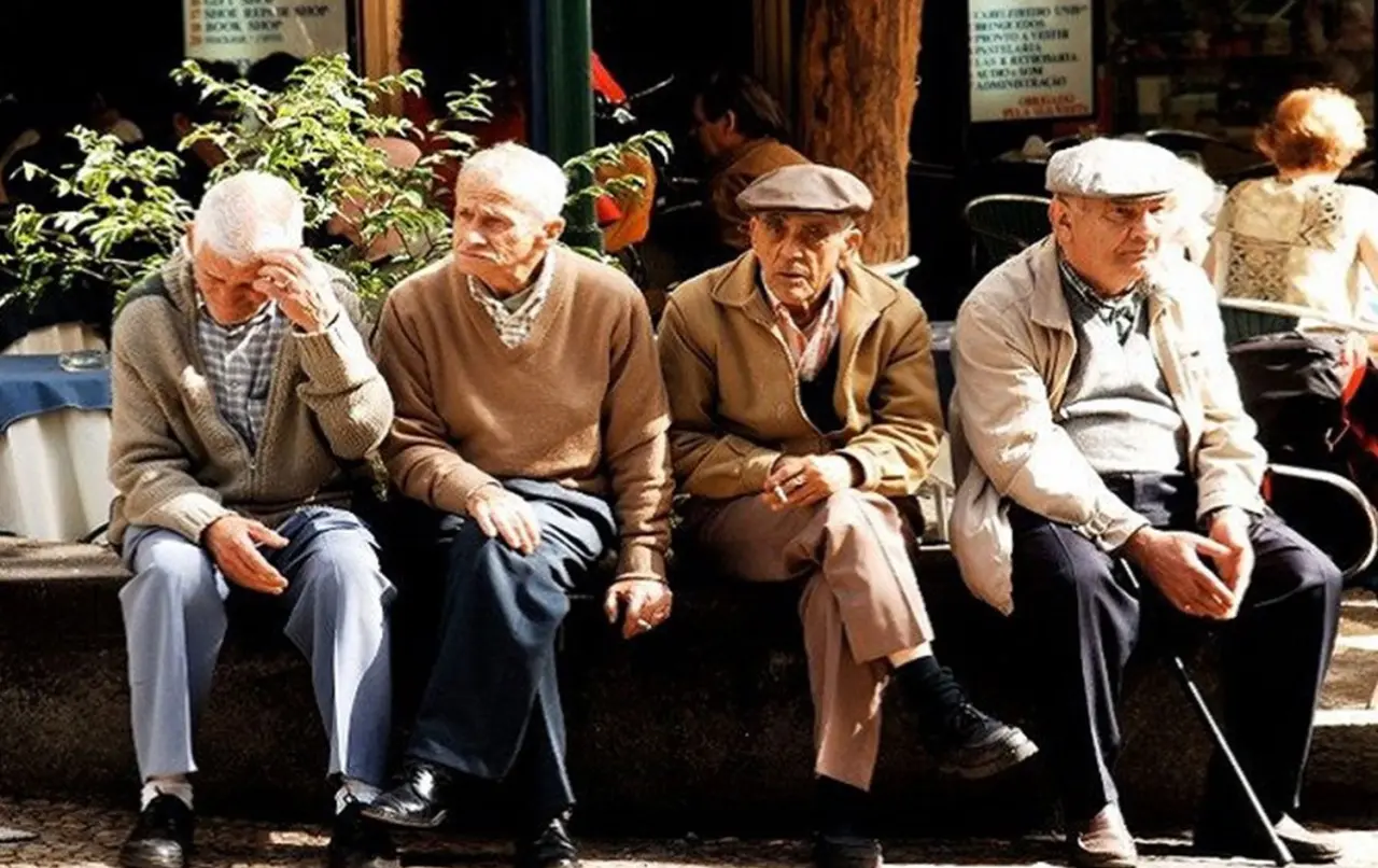 Türkiye'nin en yaşlı illeri belli oldu 4