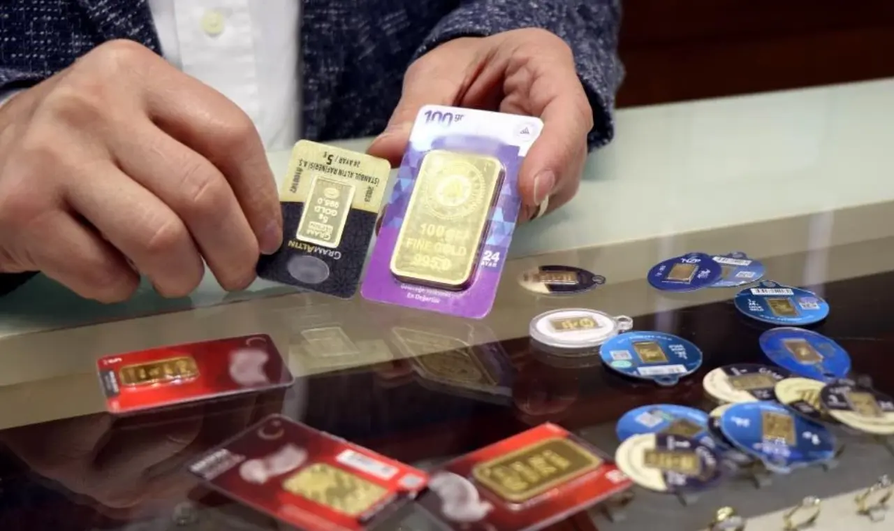 Altın fiyatları düştü fırsatçılar o iki altına zam yaptı 1