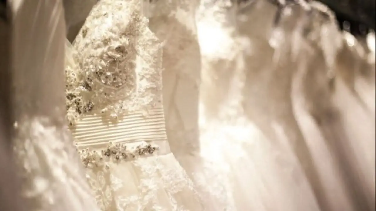 Gelinliği üzerinize giymenin bedeli bile 5 bin liraya dayandı! 2