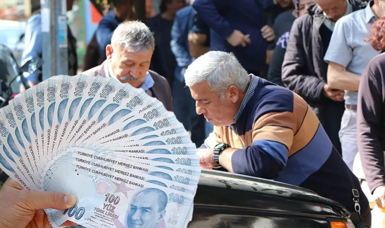Emeklinin en düşük maaşı belli oldu 1
