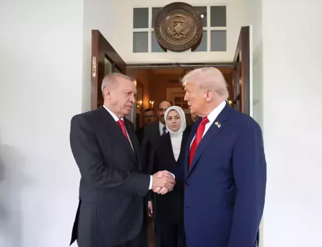 Trump'la görüşen Cumhurbaşkanı Erdoğan'dan Gazze mesajı: O da bunun farkında