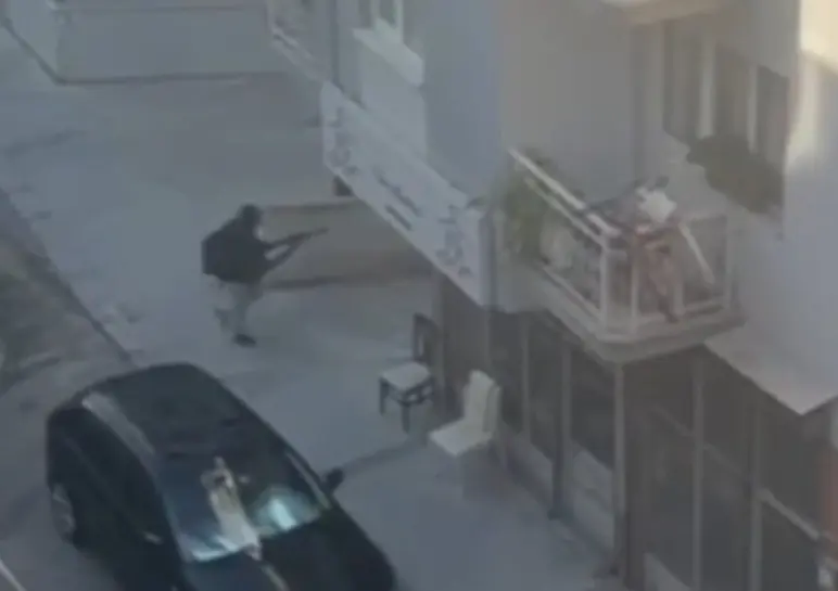 2 polisin şehit olduğu saldırının görüntüleri ortaya çıktı! İşte saldırı anı - Resim : 1