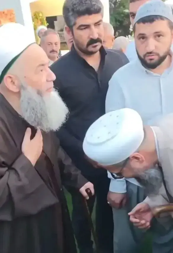 Cübbeli Ahmet Hoca'nın oğlu evlendi: İşte düğünden ilk görüntüler