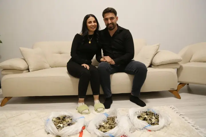 Damadın arkadaşlarından geline ağırlığınca para