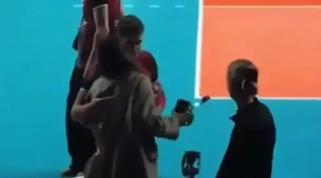 Torreira defterini kapatan Devrim Özkan, yanında sürpriz bir isimle yakalandı