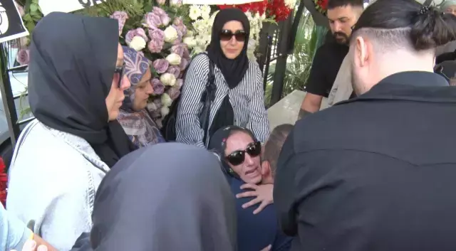 Güllü'nün cenazesinde büyük dram: Kızı yabut başında bayıldı