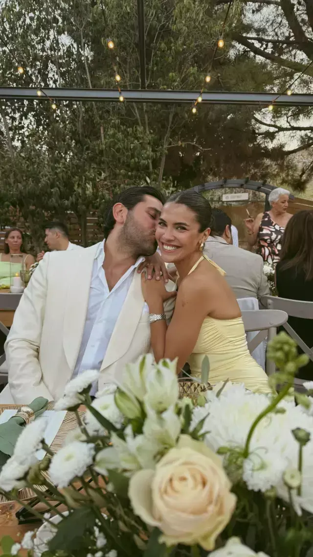 Mardin'de kına gecesi yapan oyuncu Sevda Erginci Yunanistan'da evlendi