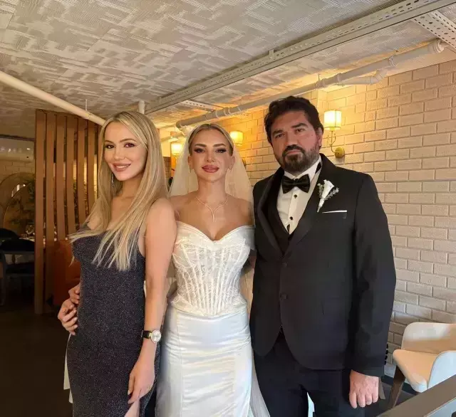 Rasim Ozan Kütahyalı sessiz sedasız evlendi! 20 yaş küçük eşi bakın kim çıktı