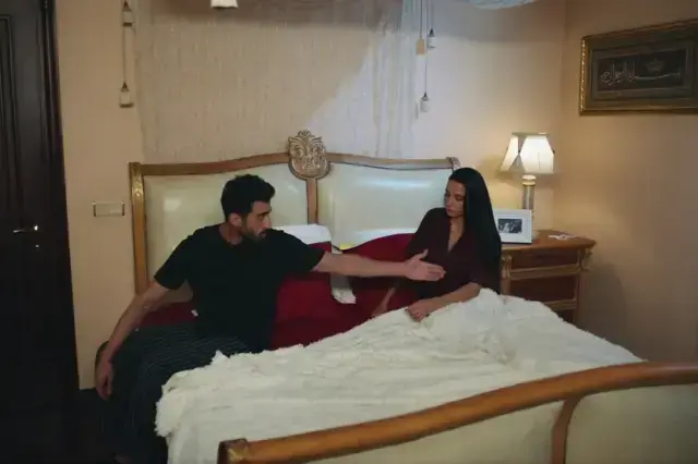 Kızılcık Şerbeti'nin son bölümünde Doğa ve Firaz'ın yasak aşkı ifşa oldu