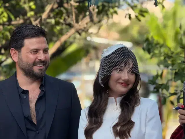 Sevda Erginci ve Efe Saydut İzmir'de 'mutluluğa evet' dedi