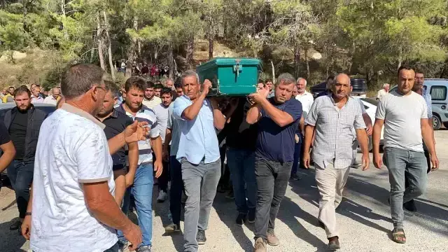 Ceviz Toplama Sırasında Elektrik Akımına Kapılan Genç Hayatını Kaybetti