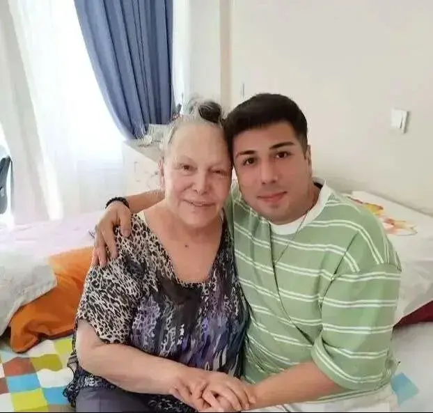 Huzurevinde kalıyor: Ruhsar'ın Gözüm Ablası son haliyle sevenlerini kahretti