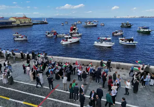 İstanbul, Ankara ve İzmir'de binlerce kişi Gazze için yürüyor