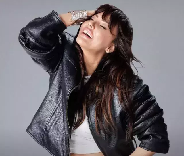 Ebru Gündeş boşanır boşanmaz bambaşka birine dönüştü