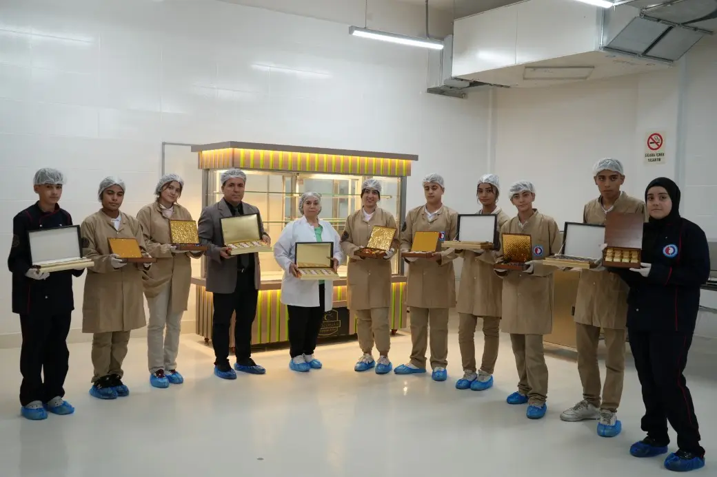 Fabrika gibi okulda çikolata üretiminden yılda 3 milyon TL’lik ciro