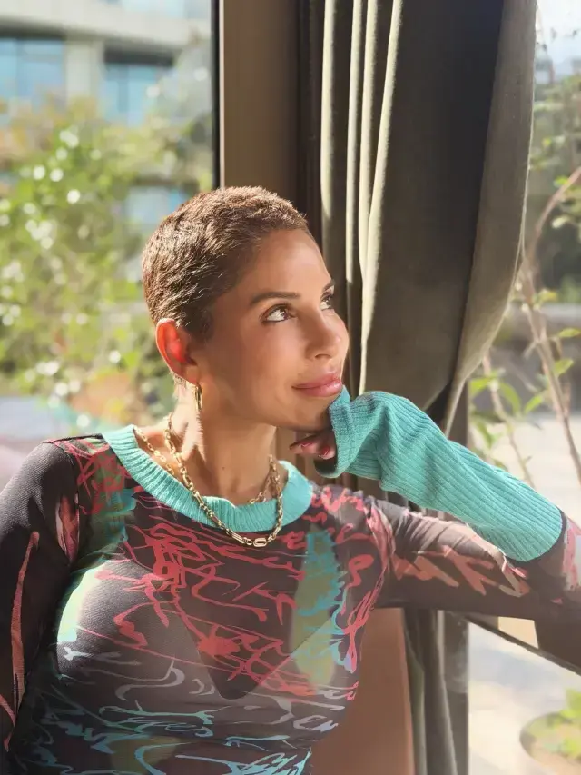 Irmak Ünal'dan yürek burkan itiraf: 10 Aydır kanserle mücadele ediyorum