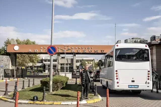 Birce Akalay uyuşturucu operasyonu sonrası ilk kez görüntülendi