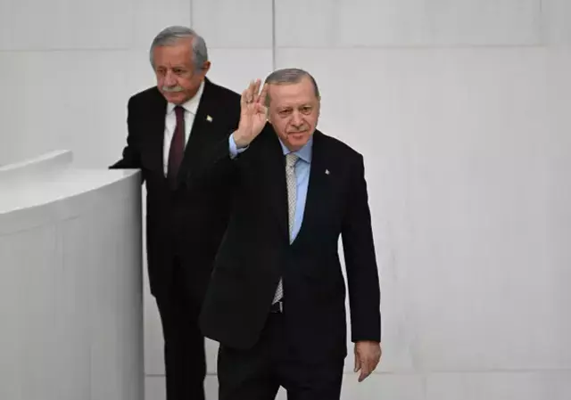 Erdoğan'dan MHP ve DEM Parti'ye teşekkür: Terör belası bitme noktasında