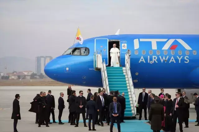 Papa 14. Leo, Ankara'da! İşte ilk görüntüler ve karşılayan isim