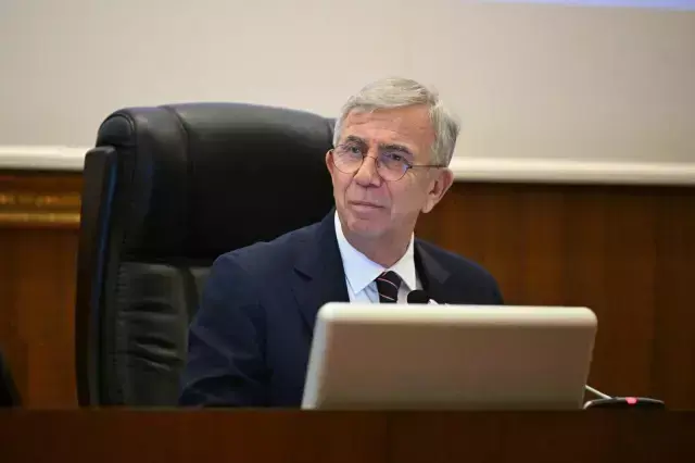 Mansur Yavaş küplere bindi: Bağırma lan, ne bağırıyorsun!