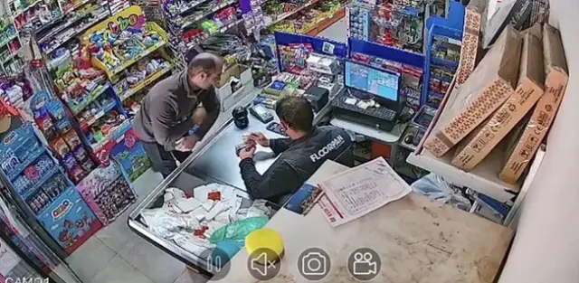 Olayla ilgili yürütülen soruşturma sürerken, Mehmet Kaya'nın olaydan bir gün önce marketten alışveriş yaptığı anlara ilişkin yeni görüntüler ortaya çıktı.