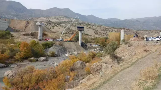 Diyarbakır'da viyadük inşaatında iskele çöktü: 3 ölü, 2 ağır yaralı