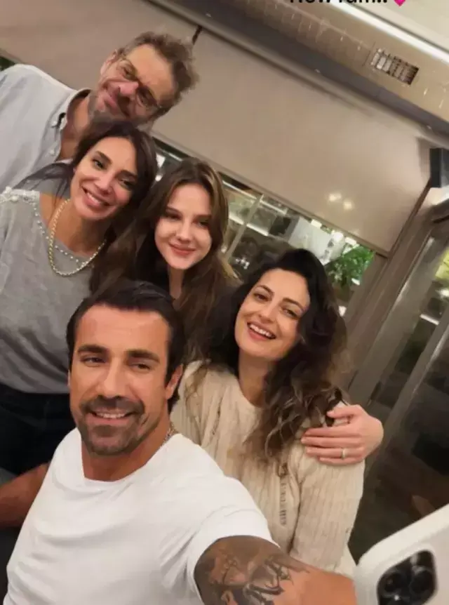 Alina Boz başrol olduğu diziden aniden çıkarıldı! Kovulduğunu uçakta öğrendi