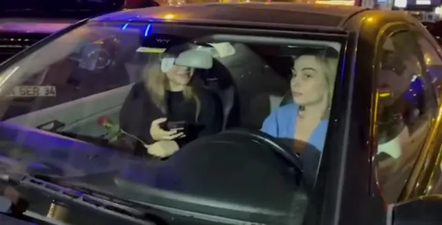 Oyuncu Mina Derman'dan 'çocuğa çarptı' iddiasına yanıt