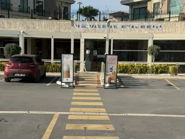 MasterChef şampiyonunun çiçeği burnunda dükkanı kurşunlandı