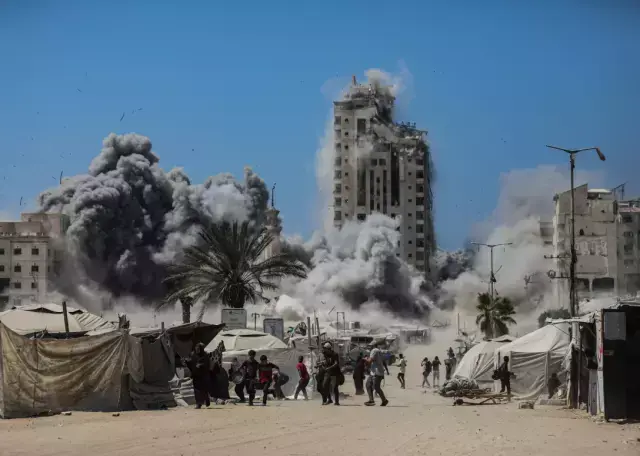 Gazze'de fırtına nedeniyle 22 bina çöktü! Çok sayıda ölü var