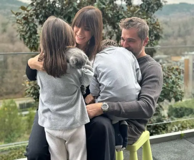 Ünlü çift, çocukları için Türkiye'yi terk etti! İşte tercih ettikleri ülke