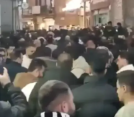 İran'ı ayağa kaldıran dolar krizi! Pezeşkiyan'dan 'Gelin konuşalım' çağrısı