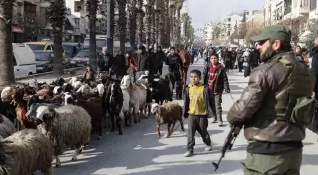 YPG'ye verilen süre doldu, Suriye ordusu operasyona başladı