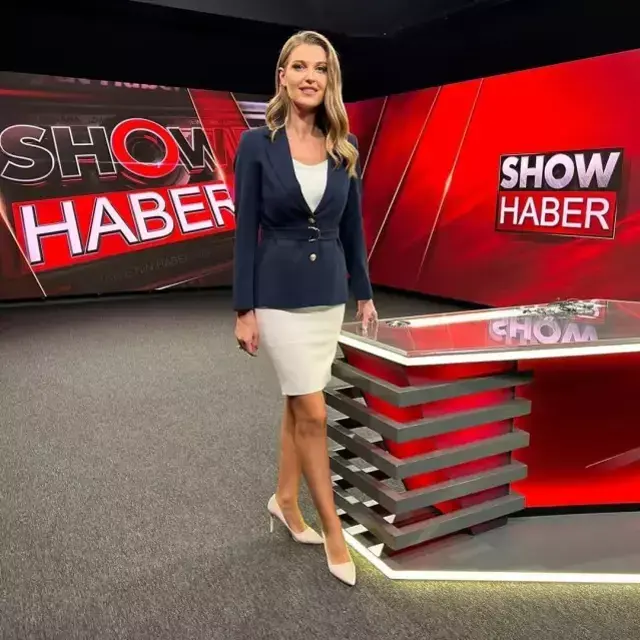 Mehmet Akif Ersoy'un eski eşi Pınar Erbaş'ın işine son verildi