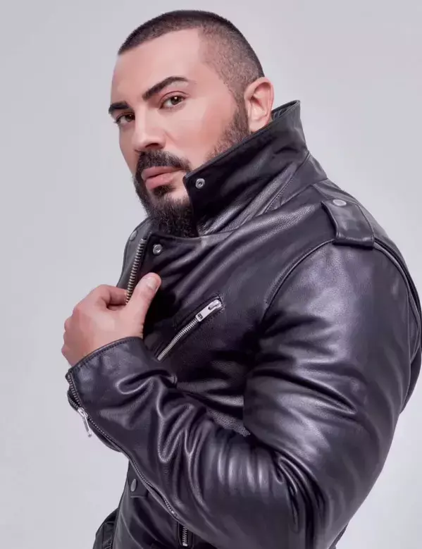 İstanbul'un göbeğinde şarkı söyledi, kim olduğunu fark eden şaştı kaldı