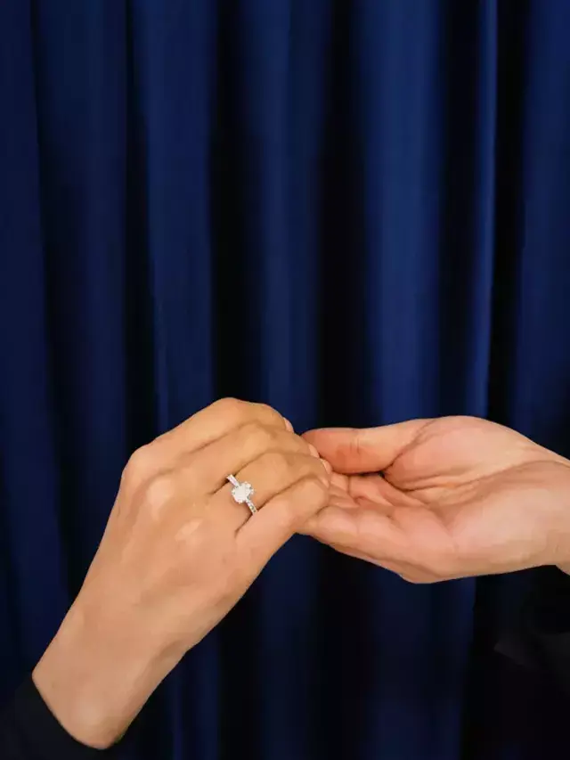 Derya Uluğ'a doğum gününde sürpriz evlilik teklifi