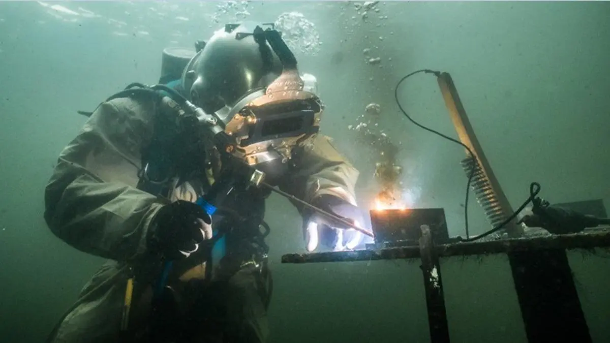 Dünyanın En İlginç ve Tehlikeli Mesleklerinden Biri: Su Altı Kaynakçılığı!  - Webtekno – Güncel Teknoloji Haberleri ve Video İncelemeleri