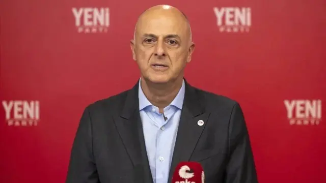 Yeni Parti İzmir Milletvekili Ümit Özlale